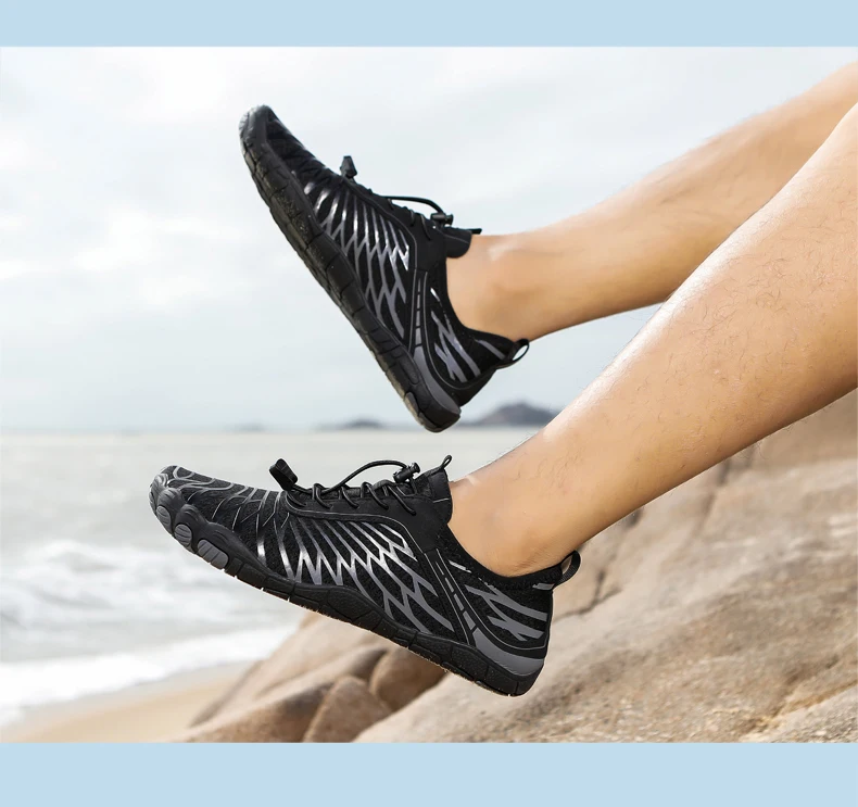 Large size Wading Shoes Men's Women's Outdoor Barefoot Beach Shoes Breathable Swimming Fitness Shoes Unisex Water Sports Shoes
